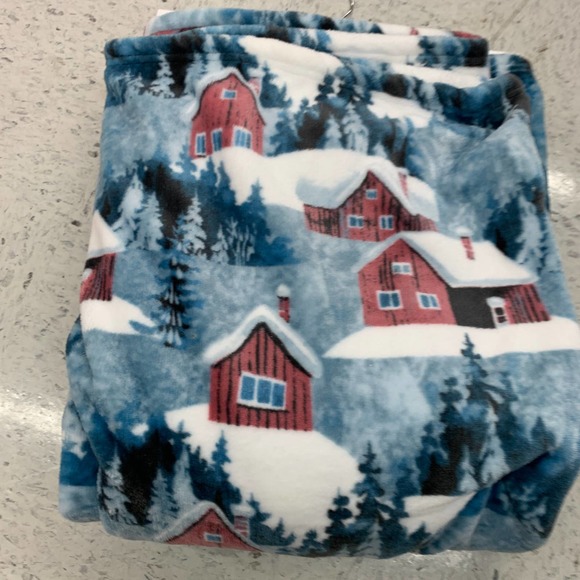 Snow Red Christmas House Village Winter Trees Holiday Plush Throw Blanket Blue - Picture 8 of 8